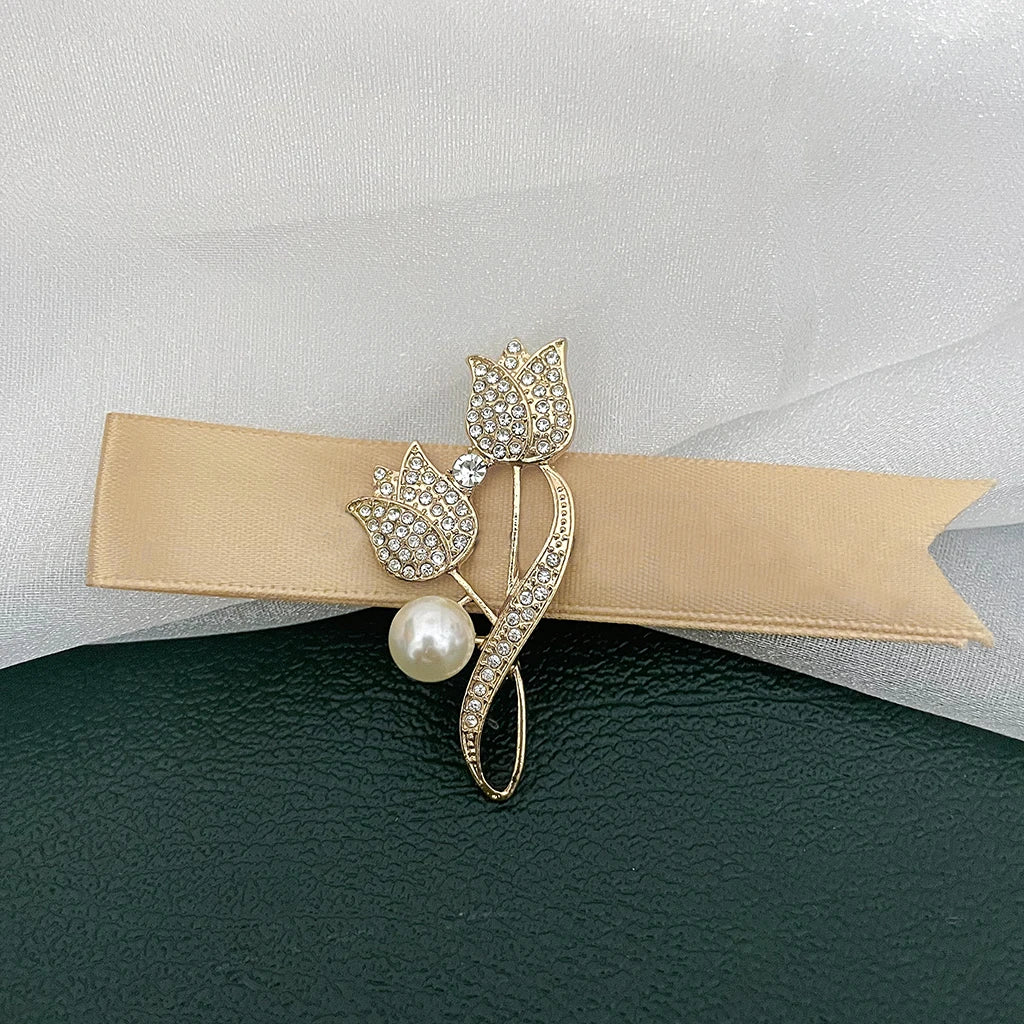 Tulip Flower Pearl Gala Brooch