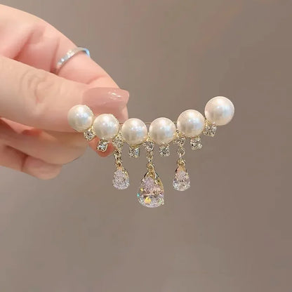 Tulip Flower Pearl Gala Brooch