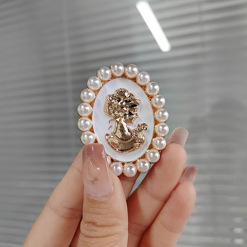 Tulip Flower Pearl Gala Brooch