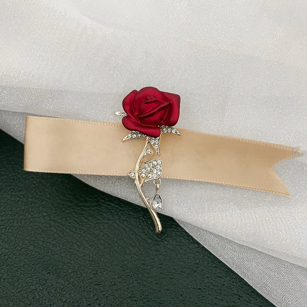 Tulip Flower Pearl Gala Brooch