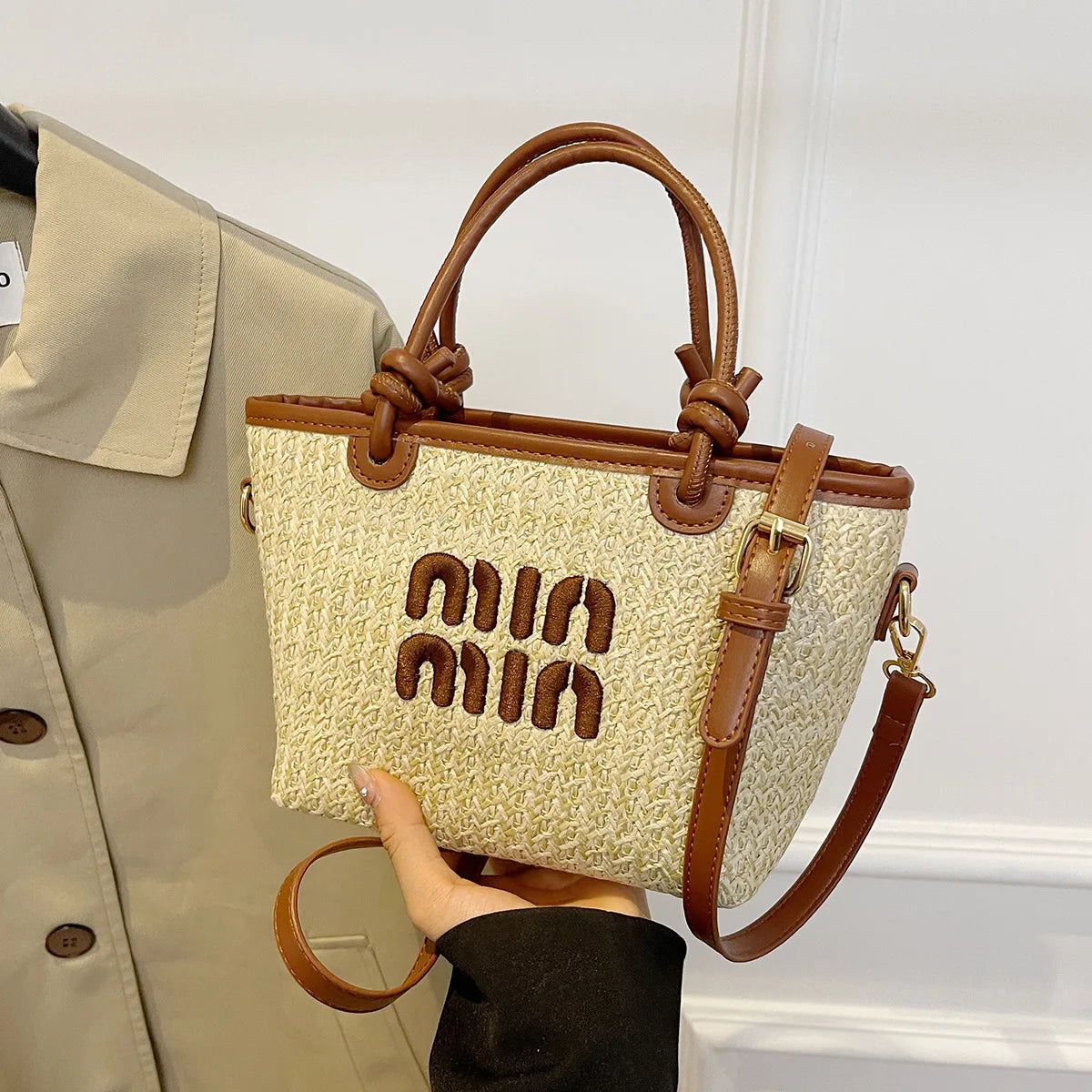 Embroidered Thread Beach Artisan Bag
