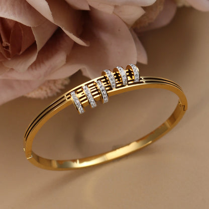 Hollow Crystal Half Face Bangle