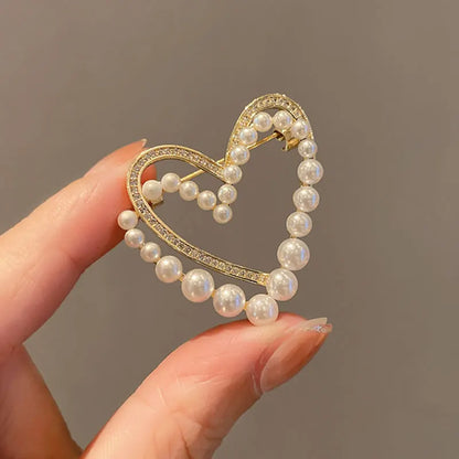 Tulip Flower Pearl Gala Brooch