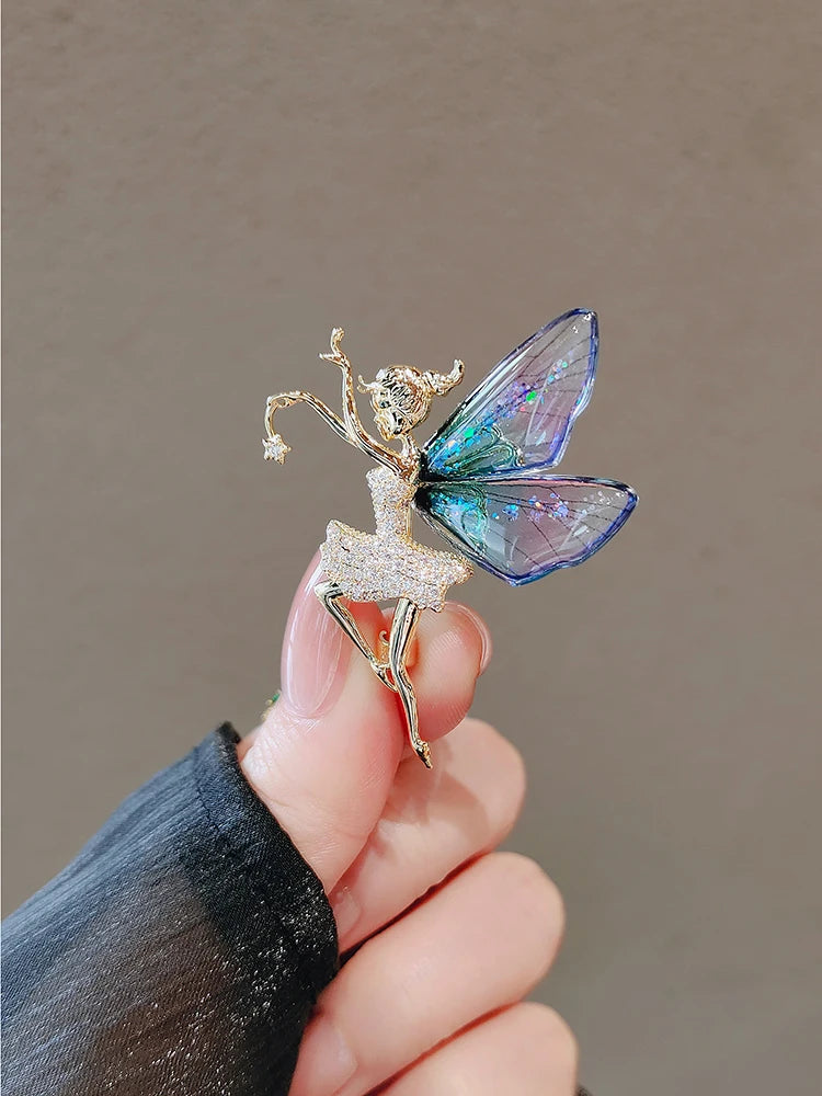 Tulip Flower Pearl Gala Brooch