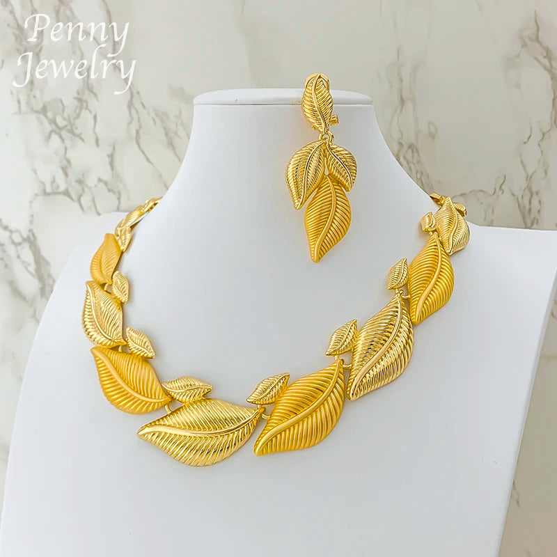 Leaf Shaped Gilded Choker Set