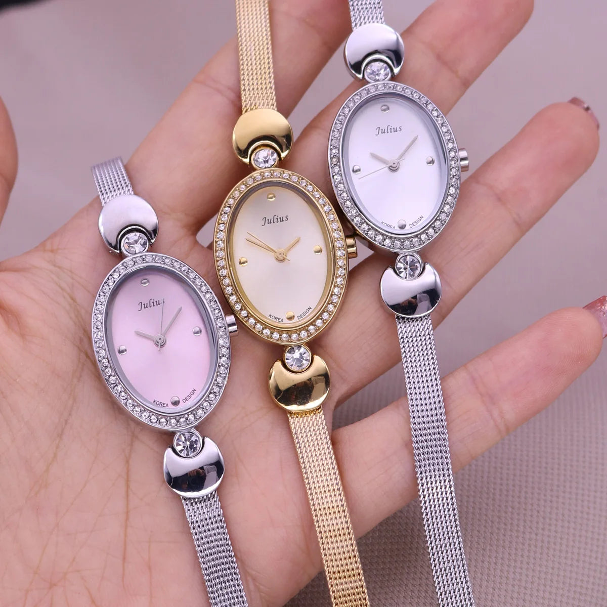 Heritage Lady Leather Bracelet Watch